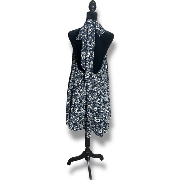 H&M Navy and White Print Asymmetrical Adjustable Tie Halter Sundress - Picture 6 of 16